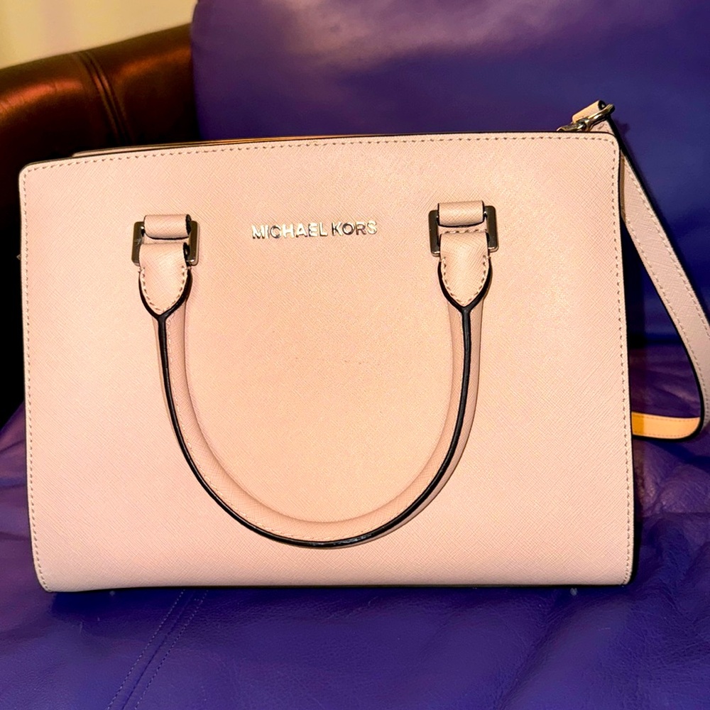 Michael Kors, Selma (I Think) Crossbody, NWT, Like New Condition, Retail $350